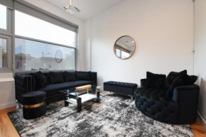 Cozy, Bright and a Great Location!